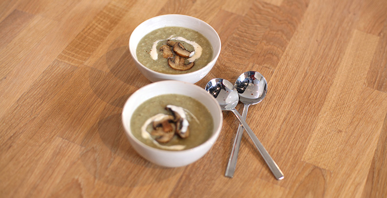 #4: Knolselderij champignonsoep - Recept