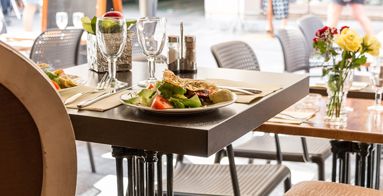 Afvallen en gezellig uit eten? 7 tips?