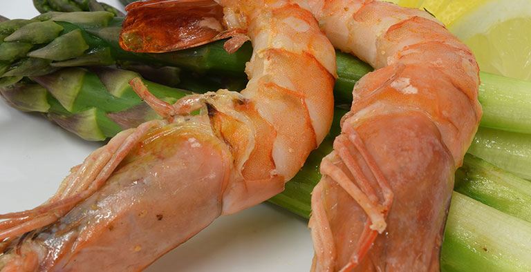 Cure4Life recept: groene asperges met gamba's