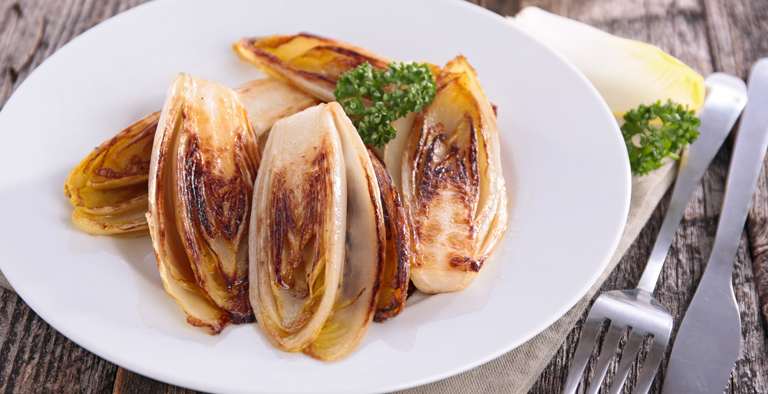 Witlofsalade met zalm