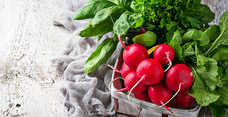 Zelf voorjaarsgroenten kweken? Zo doe je dat!